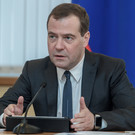 Медведев назвал Байдена «старым трухлявым пнем» с ядерным оружием в руках