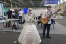 На международном саммите IoT в Казани выступили робот-флейтистка и Сергей Лукьяненко