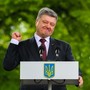 Порошенко и Зеленский сдали кровь на наркотики и алкоголь перед дебатами