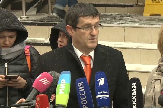 Родителей, державших свою дочь пять лет в больнице, объявили в розыск