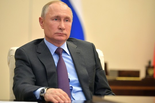 Путин провел совещание с главами регионов по ситуации с коронавирусом
