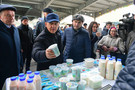 Минниханов проверил наличие востребованных товаров в агропромпарке в Казани