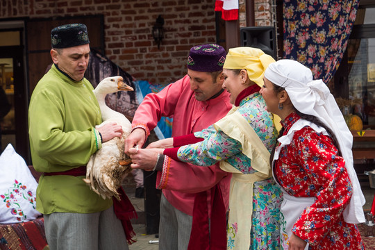 В Старо-Татарской слободе прошел театрализованный праздник «Каз өмәсе»