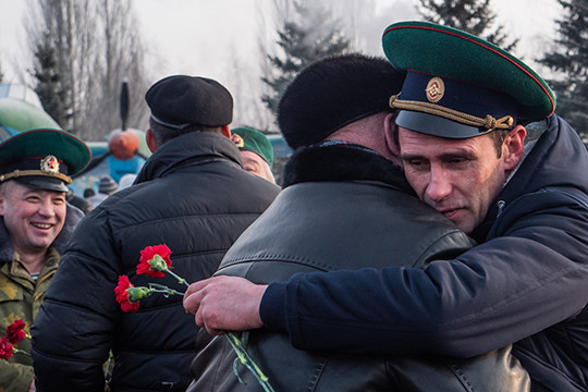 «Ребята, вы продолжаете подвиг наших отцов»: 31 год назад СССР вывел войска из Афганистана