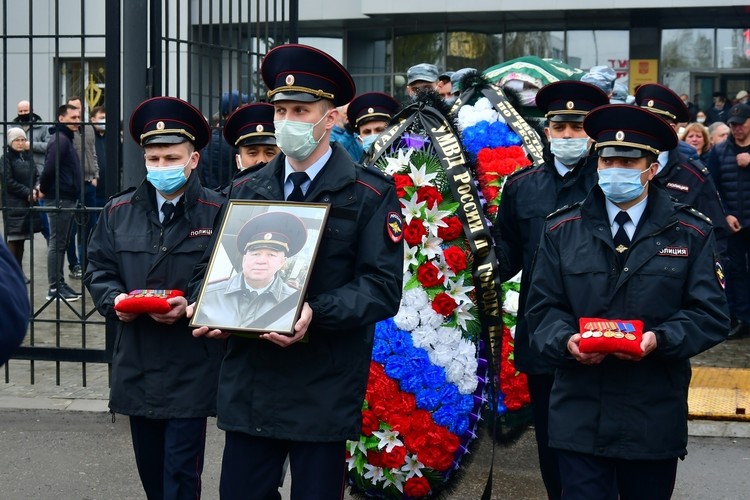 В Челнах простились с замначальника полиции Данисом Садыковым