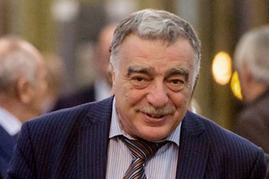 «Не ждите, пока мимо вашей палатки пройдет кто-то и купит выключатель»