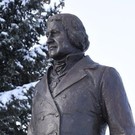 В рамках реализации туркода Елабуги в городе появился памятник отцу Шишкина