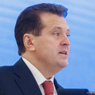 Метшин поручил привлечь к борьбе с наркотиками молодых инфлюенсеров и креативную рекламу