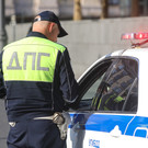В Нурлате 19-летний водитель с признаками опьянения протащил гаишника на машине и улетел в кювет