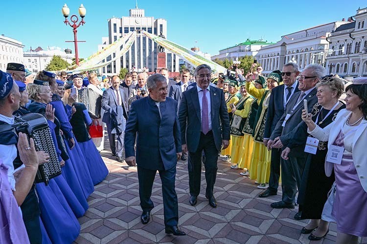Рустам Минниханов на «Милләт җыены»: «Спасибо, что остаетесь татарскими патриотами!»