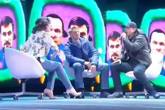 «Фантазер, а мы с тобой не пара!»: Басков на «Золотом граммофоне» спародировал интервью Петрова и Боширова