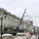 На Баумана в Казани убирают новогодние арки