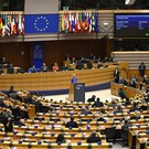 Евросоюз опубликовал решение о введении потолка цен на российскую нефть