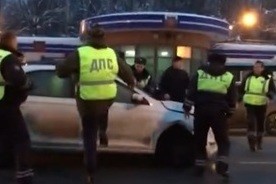 Во Владимире сотрудники ДПС выстроили из водителей «живой щит» для задержания нарушителя