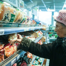 В Татарстане за год проверки выявили нарушения в 38,5% продукции из магазинов: «К сожалению, динамика не снижается»