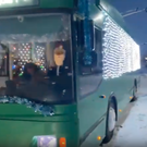 В Казани новогодний троллейбус украсили светодиодной сеткой. За подобное в Москве штрафовали водителей