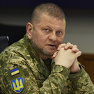 Министр обороны Украины внес представление об увольнении главкома ВСУ Залужного. Позже информацию опровергли