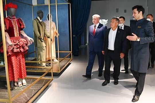 Рустам Минниханов: «30 лет челнинский театр был вынужден ютиться в тесном здании»