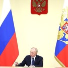 Путин призвал глав регионов оказать помощь Курской области