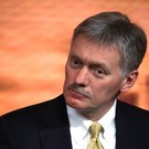 Песков рассказал, как Путин реагирует на теорию о своих двойниках