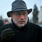 Суд в Москве заочно арестовал писателя Бориса Акунина* 