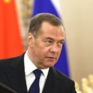 Медведев пожелал США гражданской войны