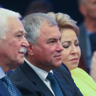 Володин назвал утвержденный МРОТ на 2023 год «не той суммой, к которой нужно стремиться»