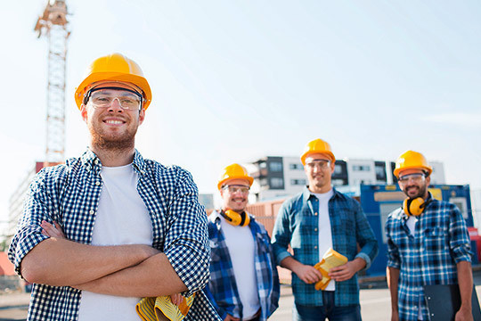 Популярные решения в новостройках: да – дворам без машин, нет – ступенькам и барьерам
