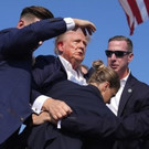 WSJ: В машине стрелка, покушавшегося на жизнь Трампа, нашли взрывные устройства