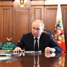 Путин призвал защитить флот от дальнобойных ракетных ударов