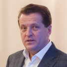 Метшин предложил поощрить рублем казанцев, которые сами чистили дворы в снегопад