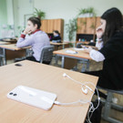 В Госдуму внесли поправку о полном запрете на смартфоны в школах