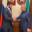 Минниханов вручил орден «Дуслык» борцу Садулаеву – ранее его отстранили от Олимпиады