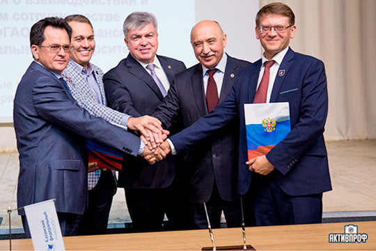 2019-й в Закамье: «Татпроф» создает «Алюминиевый Фрегат», «Евростиль» осваивает берег Камы