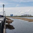В Казани паром с пассажирами сел на мель на Волге