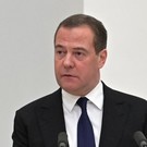 Медведев о газификации России: «Кто-то переходит на уголь и дрова. Но это не у нас»