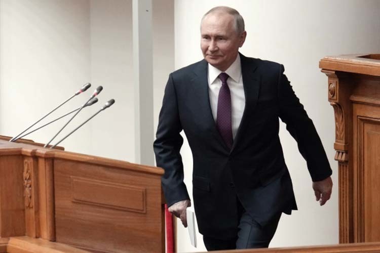 Владимир Путин: «Какие правила?! У себя где-то под одеялом пишут и под одеялом что-то делают»