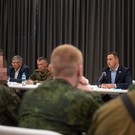 Сити-менеджер Челнов встретился с военнослужащими в отпуске