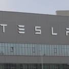 Tesla сократит более 10% своих сотрудников по всему миру