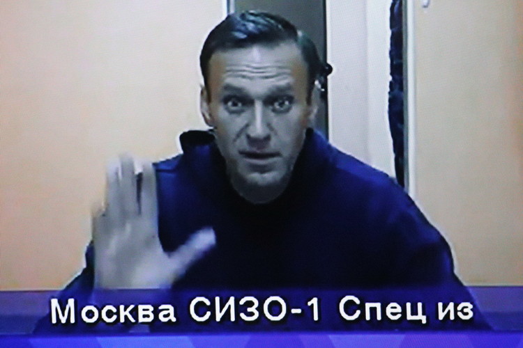 Фоторепортаж «БИЗНЕС Online»: Навального оставили под арестом до 15 февраля