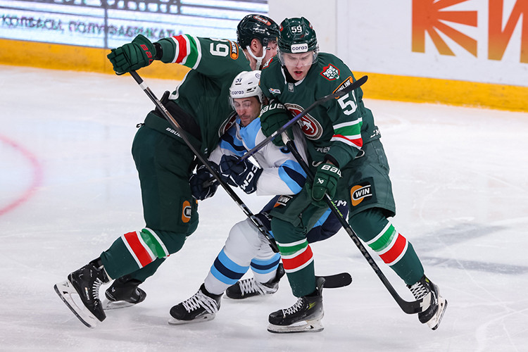 «Ак Барс» проиграл «Сибири», уступив в серии буллитов