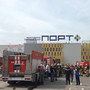 Площадь пожара в казанском ТЦ «Порт» выросла до 200 кв. метров, на место ЧП приехал Метшин