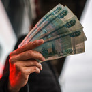 За неделю ЦБ поднял курс доллара и евро более чем на 10 рублей