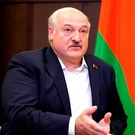 Лукашенко призвал белорусов не бояться идти в армию
