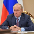 Путин решил продлить льготную ипотеку под 6,5%: «Людям еще тяжеловато»