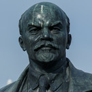 Памятник Ленину в центре Казани вернули на постамент​