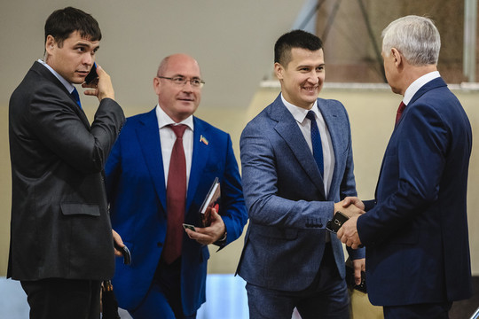Депутаты Госсовета РТ собрались на первое после летних каникул пленарное заседание