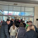 ТЦ Казани усилили меры безопасности – на входе в «Парк Хаус» образовались небольшие очереди