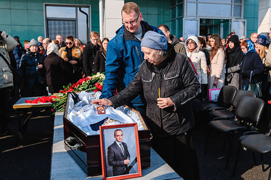 В Казани простились с известным тележурналистом Алексеем Кулешовым
