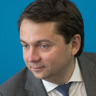 Мурманский губернатор находится в тяжелом состоянии после нападения, его прооперировали